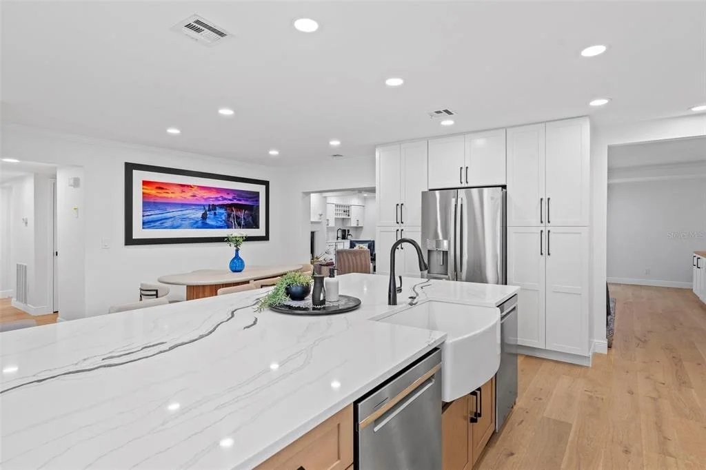 Photo of 480 W DAVIS BOULEVARD