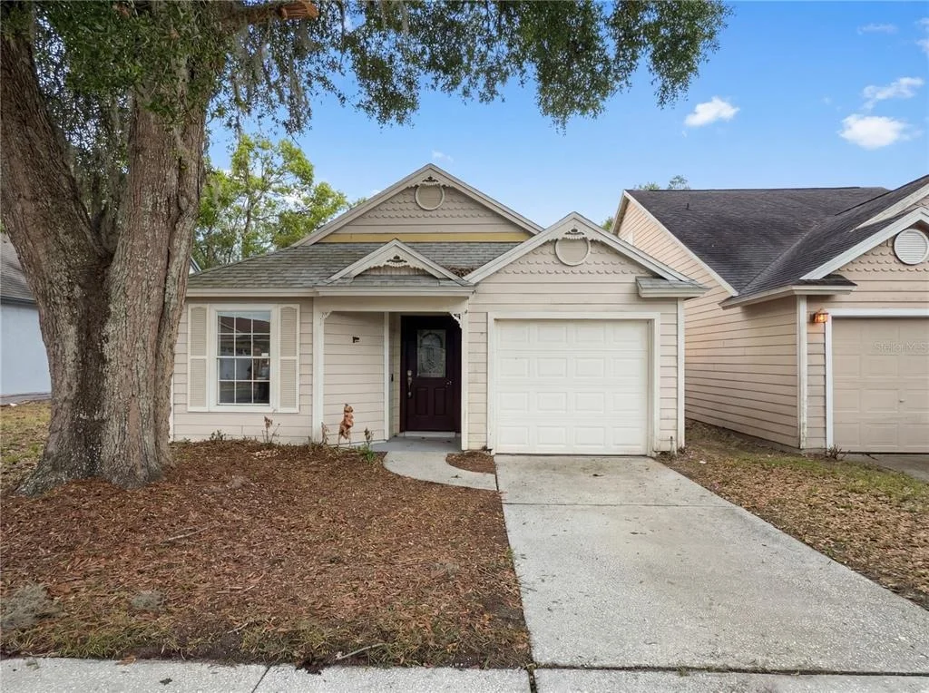 Photo of 1696 CHATHAM CIRCLE
