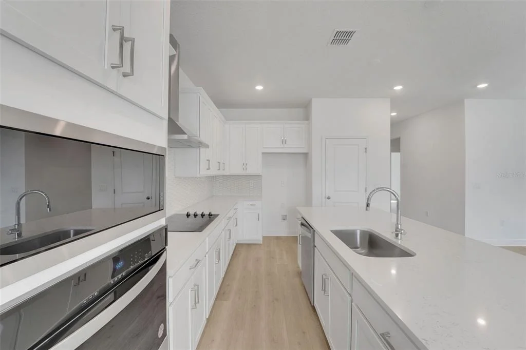 Photo of 5229 WAYPOINTE BOULEVARD