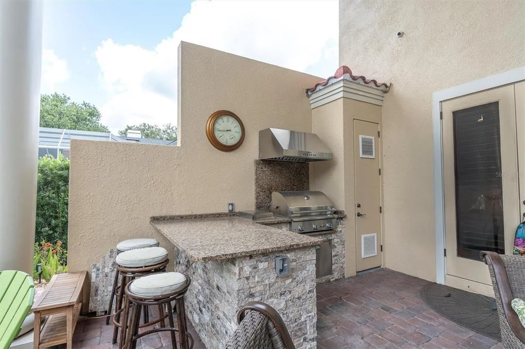 Photo of 2861 ROEHAMPTON CLOSE