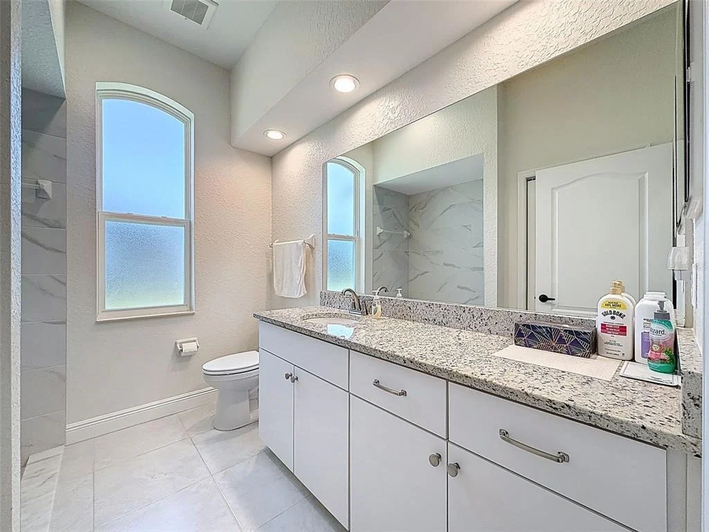 Photo of 1321 VALIANT AVENUE