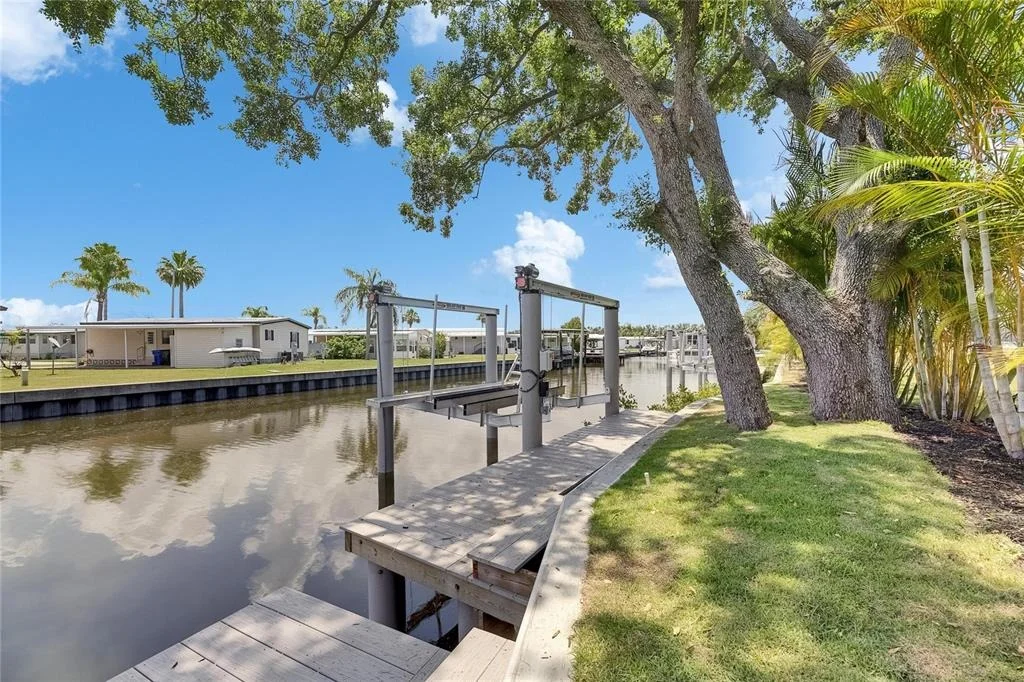 Photo of 6532 SIMONE SHORES CIRCLE