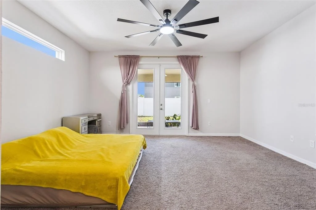 Photo of 1111 LONE PALM WAY