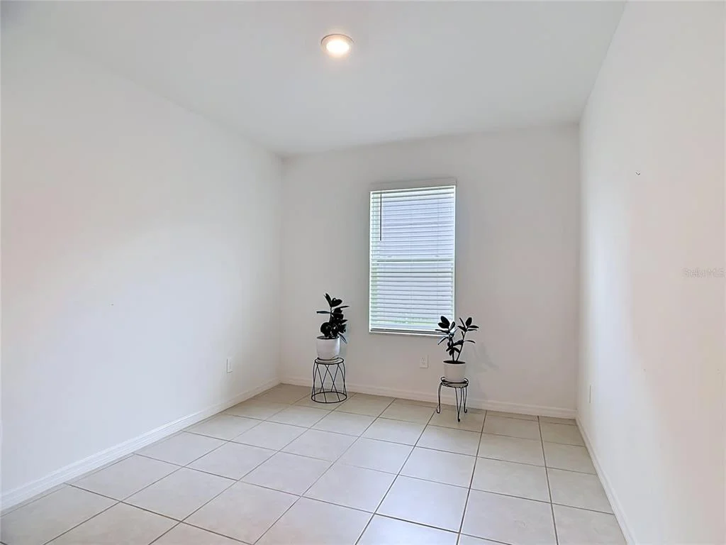 Photo of 1633 RED LOOP