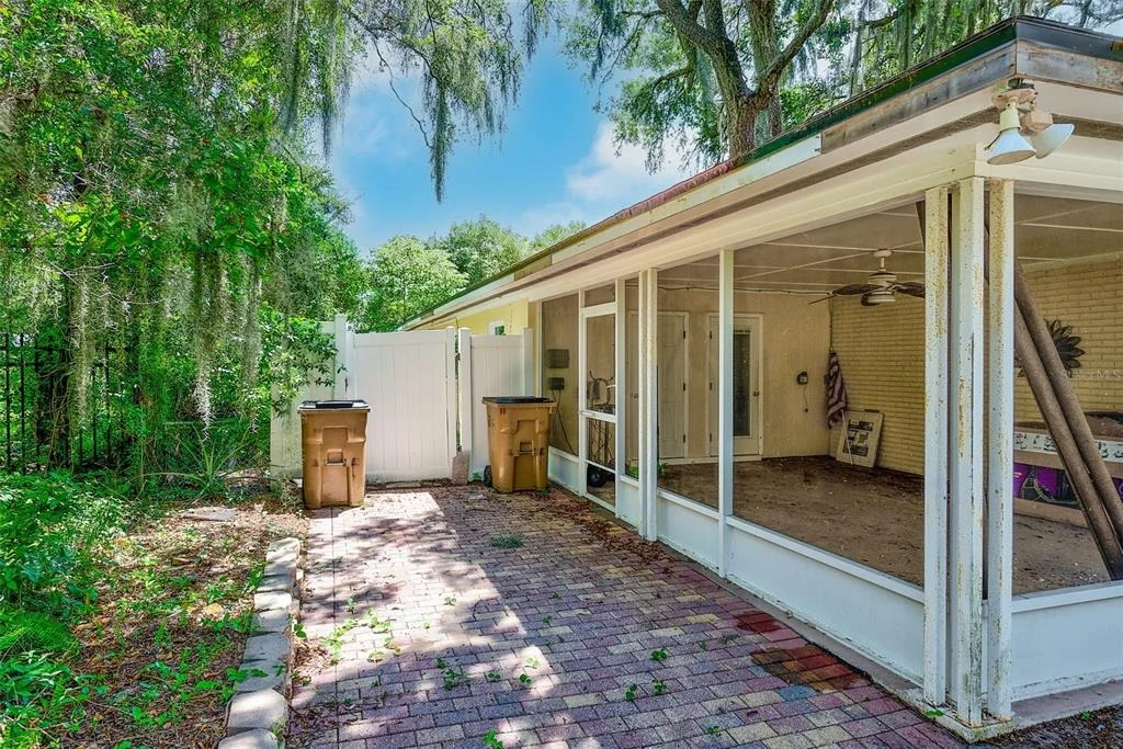 Photo of 303 SAINT AUGUSTINE AVENUE