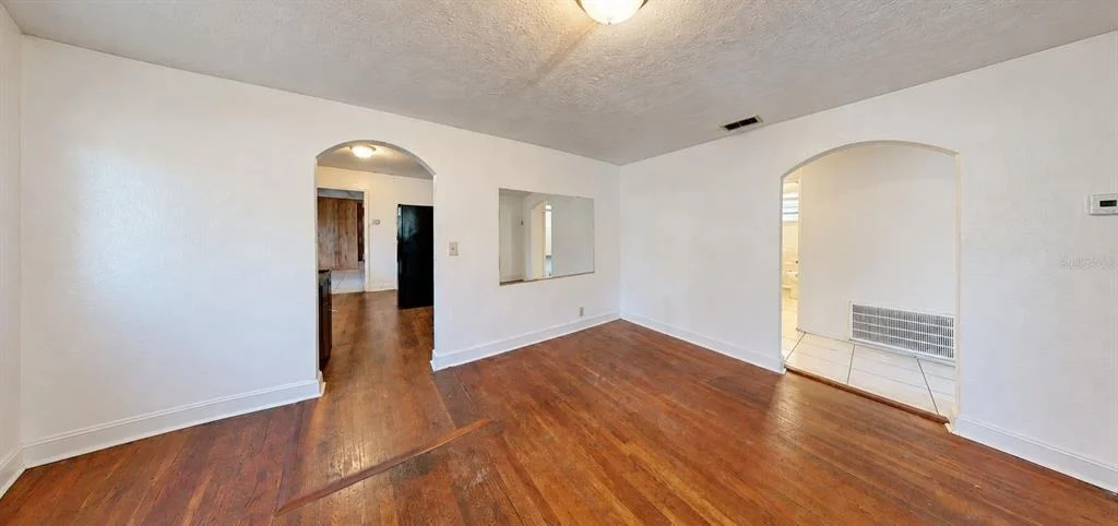 Photo of 415 MODEL STREET