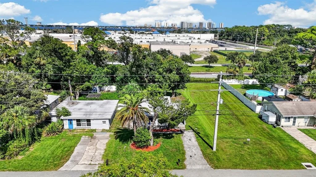 Photo of 2425 ANASTASIA DRIVE