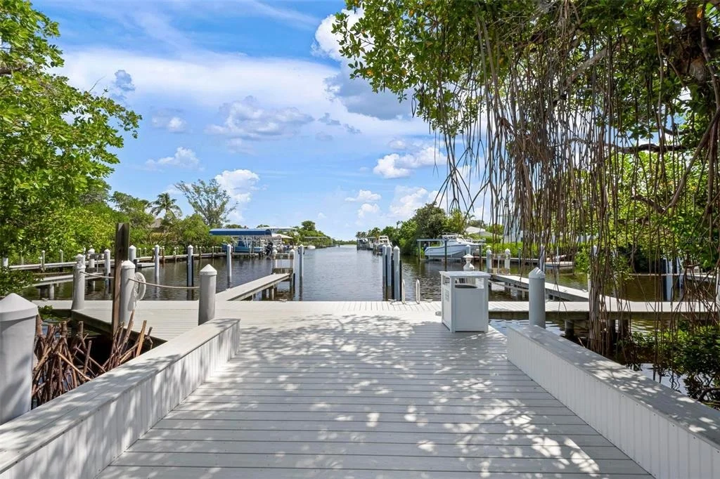 Photo of 319 PILOT POINT LANE