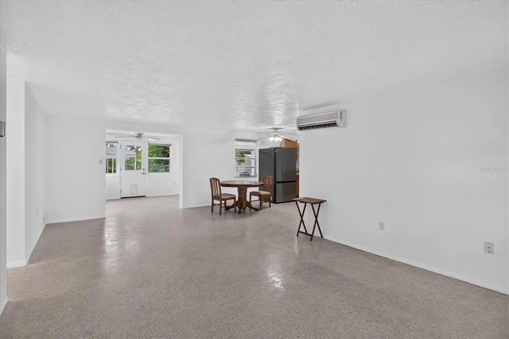Photo of 4843 CALAIS DRIVE