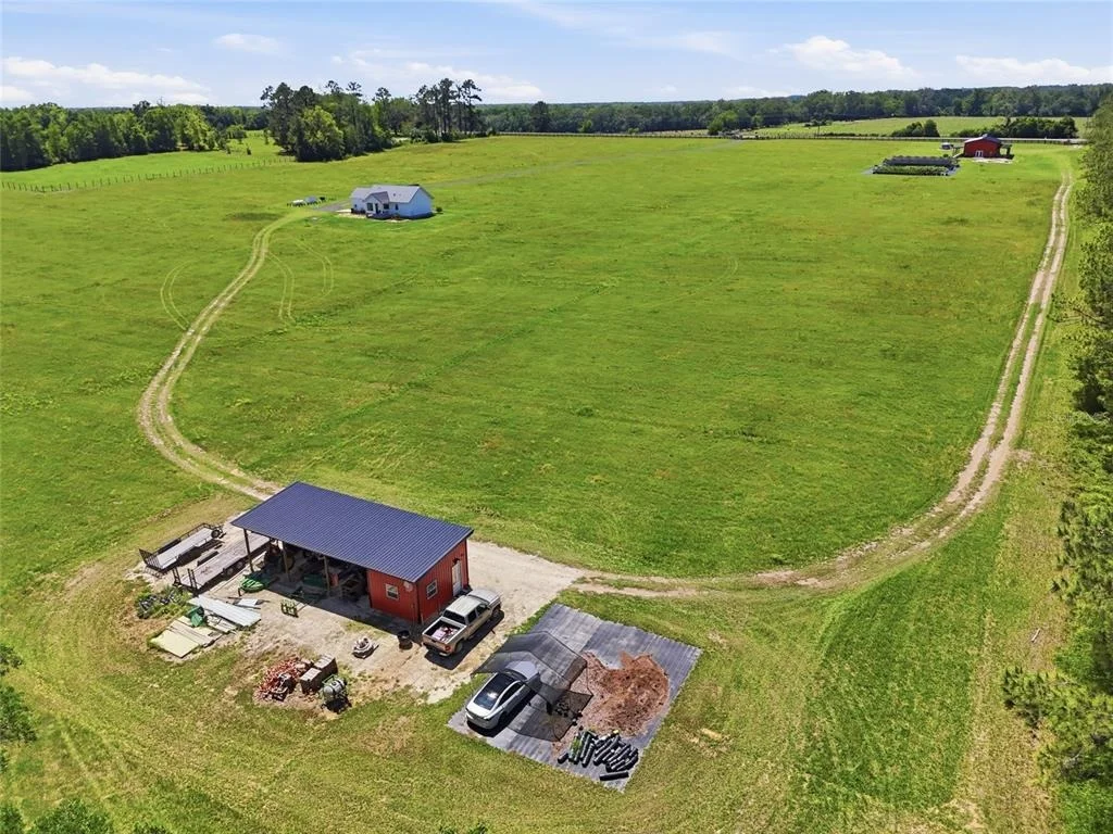 Photo of 18605 NW COUNTY ROAD 235A