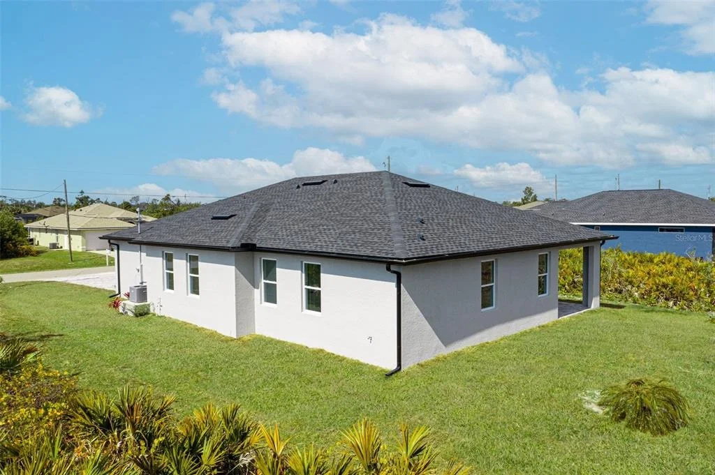 Photo of 384 BAYTREE DRIVE