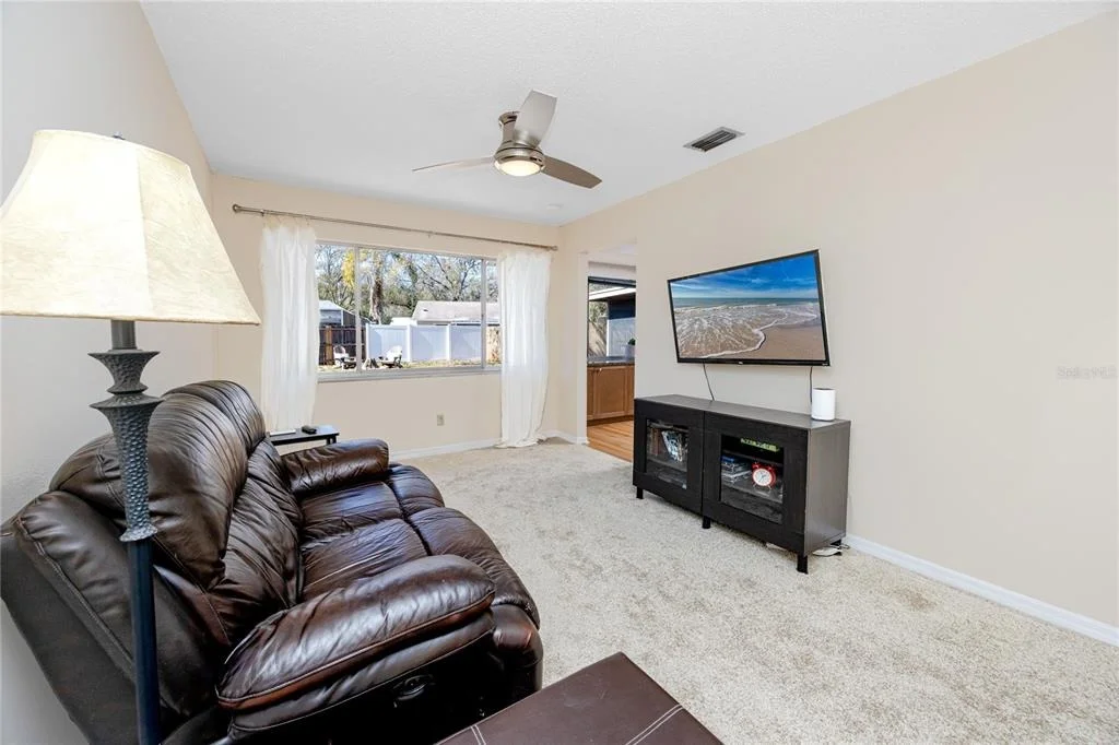 Photo of 14012 CASCADE LANE