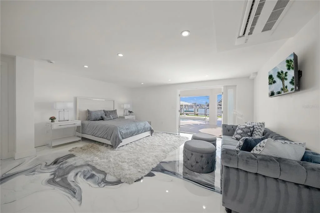 Photo of 1400 SIESTA DRIVE