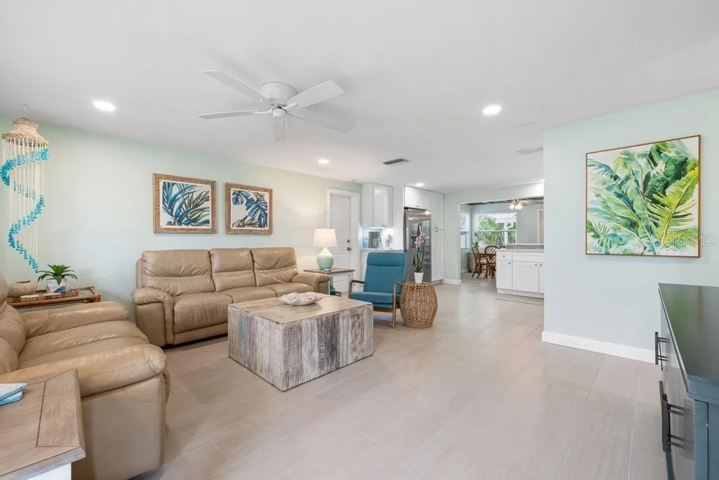 Photo of 406 BAY PALMS DRIVE