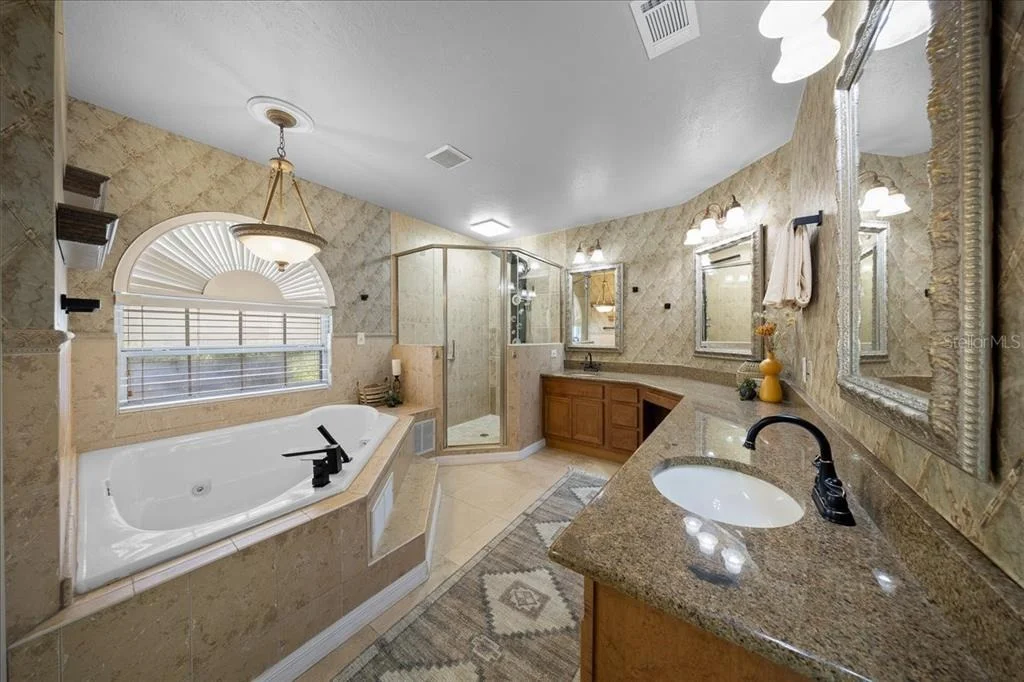 Photo of 2420 SE 15TH STREET