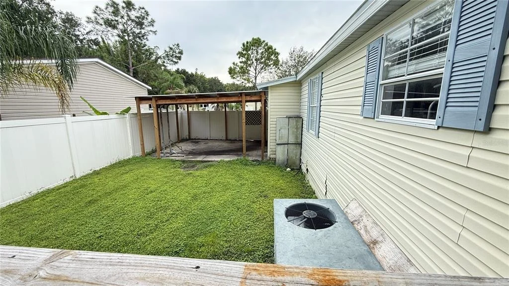 Photo of 10404 BRUSSELS DRIVE
