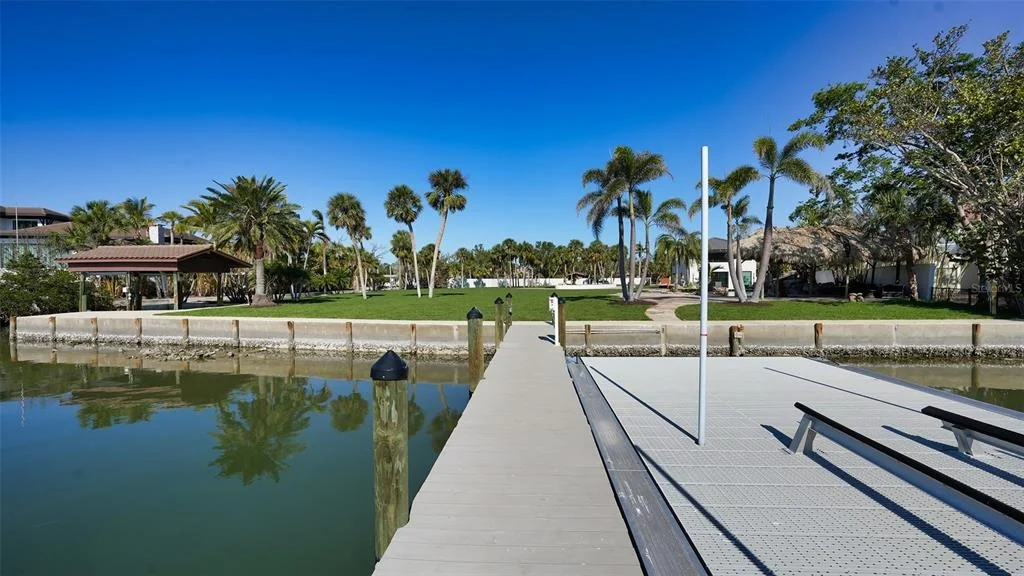 Photo of 684 FREELING DRIVE