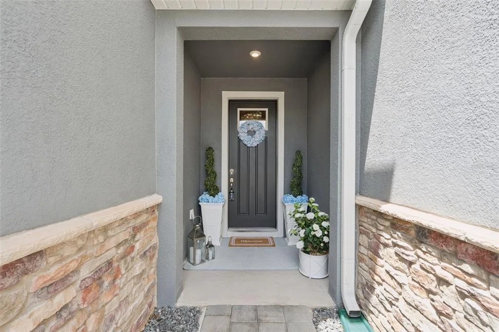 Photo of 896 SPRING PALMS LOOP