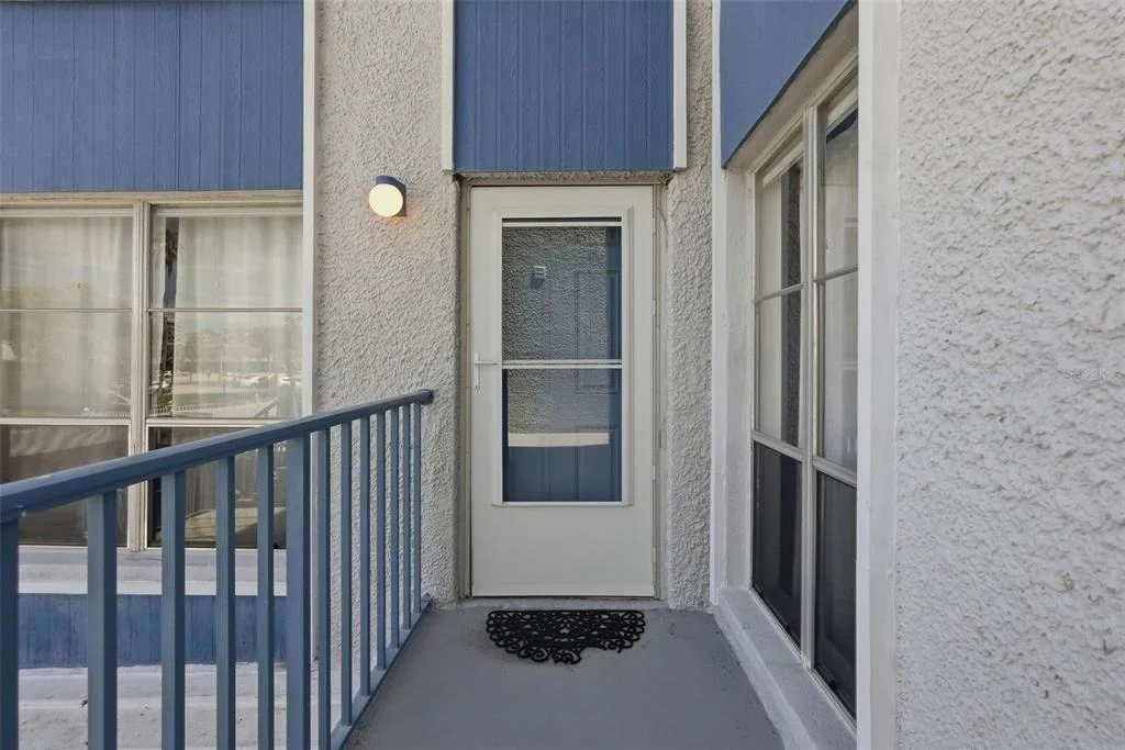 Photo of Unit F at 175 MEDALLION BOULEVARD
