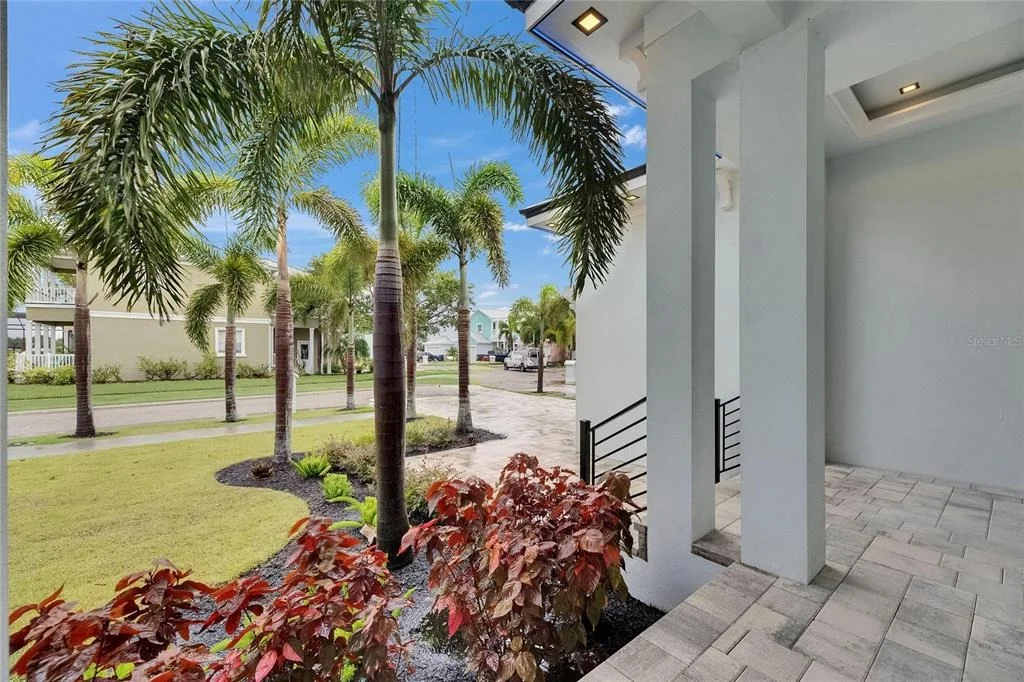 Photo of 6528 SIMONE SHORES CIRCLE