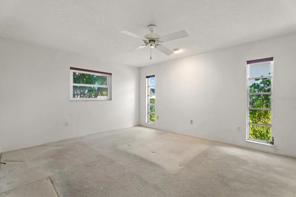 Photo of 1233 PINEBROOK WAY