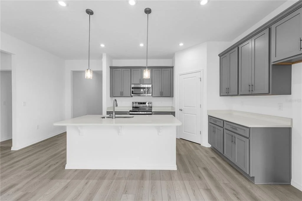 Photo of 1112 BANFF DRIVE NE