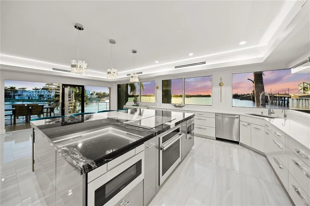 Photo of 1400 SIESTA DRIVE