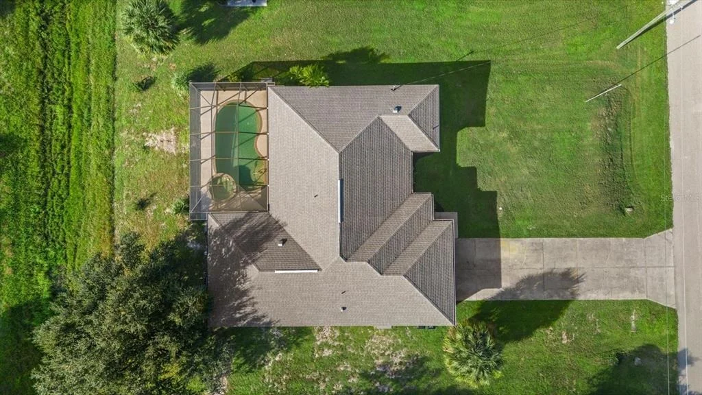 Photo of 4241 CHAMRADE ROAD