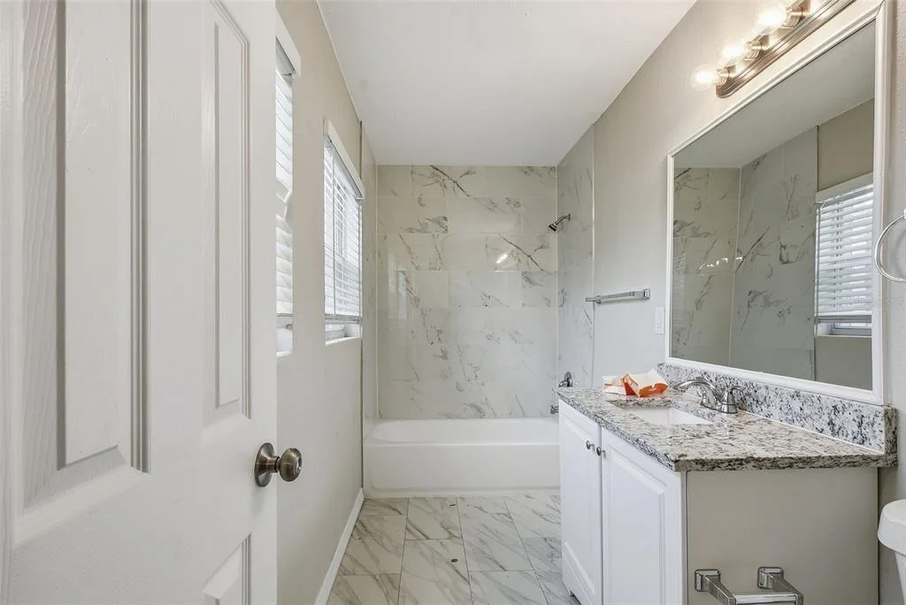 Photo of 6138 OAKCREST CIRCLE