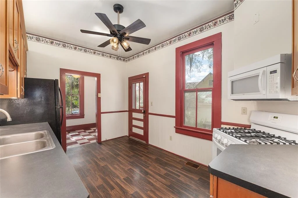 Photo of 306 NE 3RD STREET