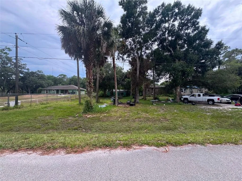 Photo of 6702 NE 1ST STREET