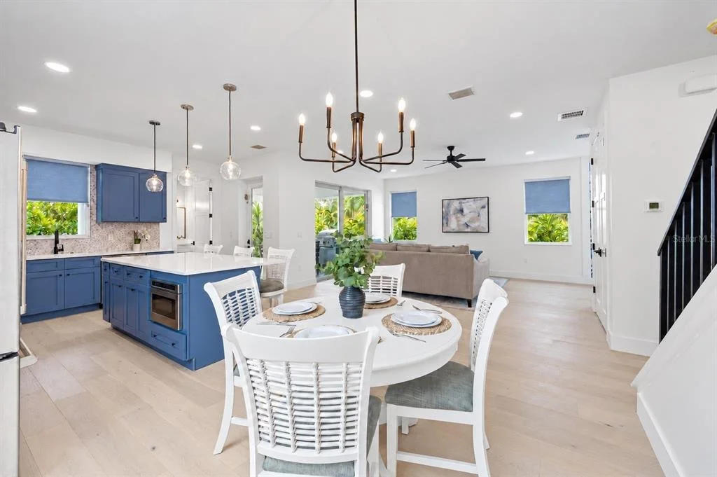Photo of 1647 SIESTA DRIVE