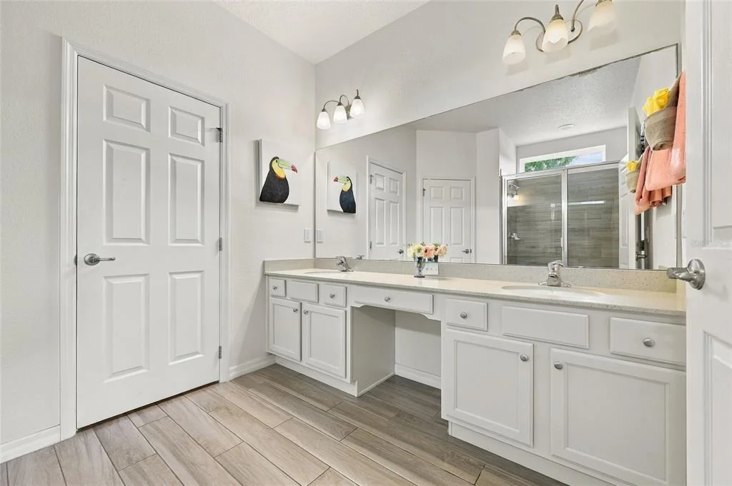 Photo of 6000 OAK GREEN LOOP