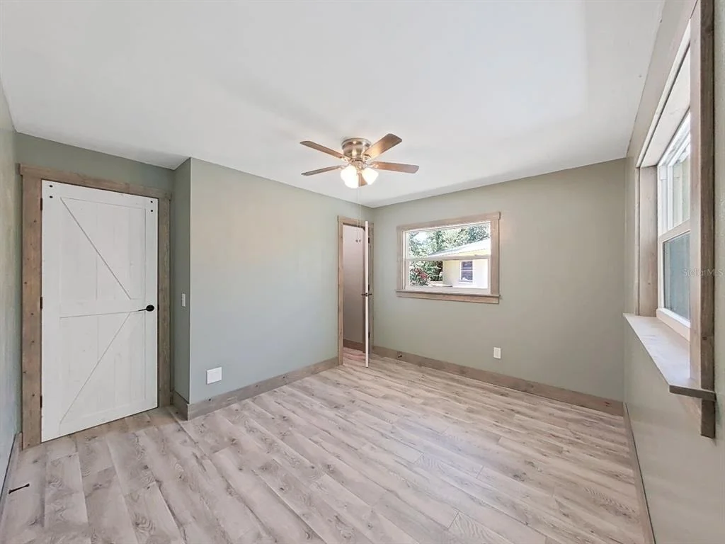 Photo of 5 N KEYSTONE DRIVE