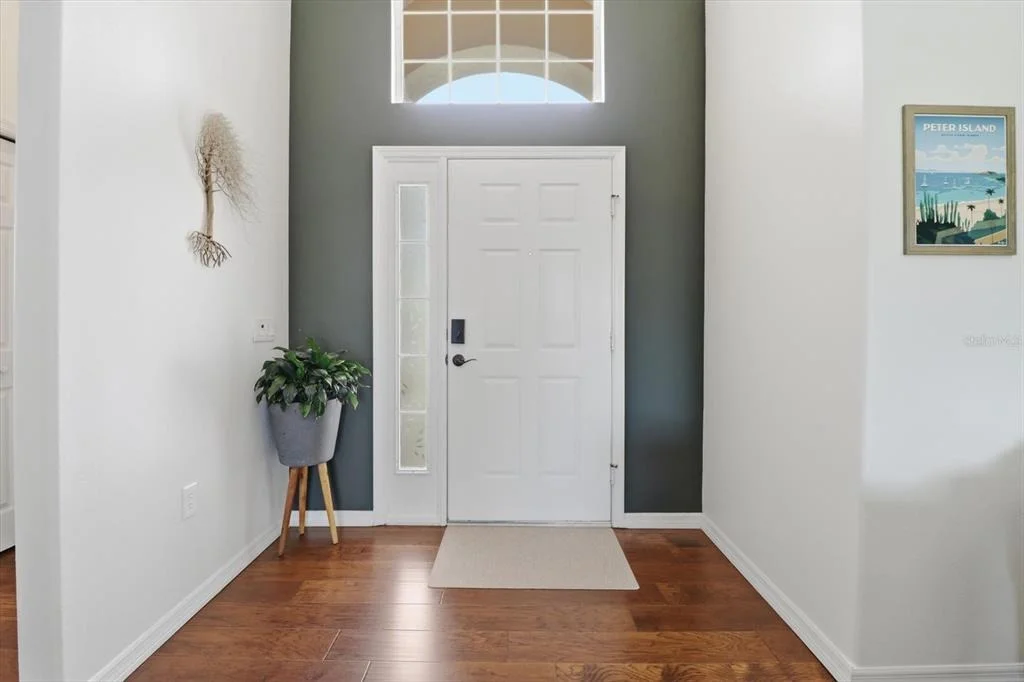 Photo of 1096 W DIAMOND SHORE LOOP