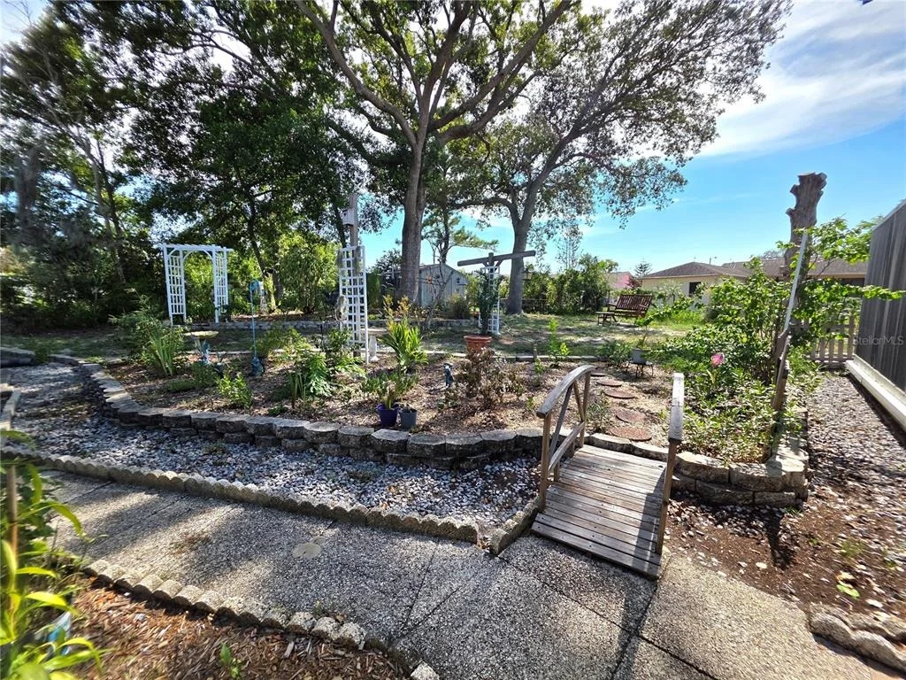 Photo of 9040 BAY DRIVE