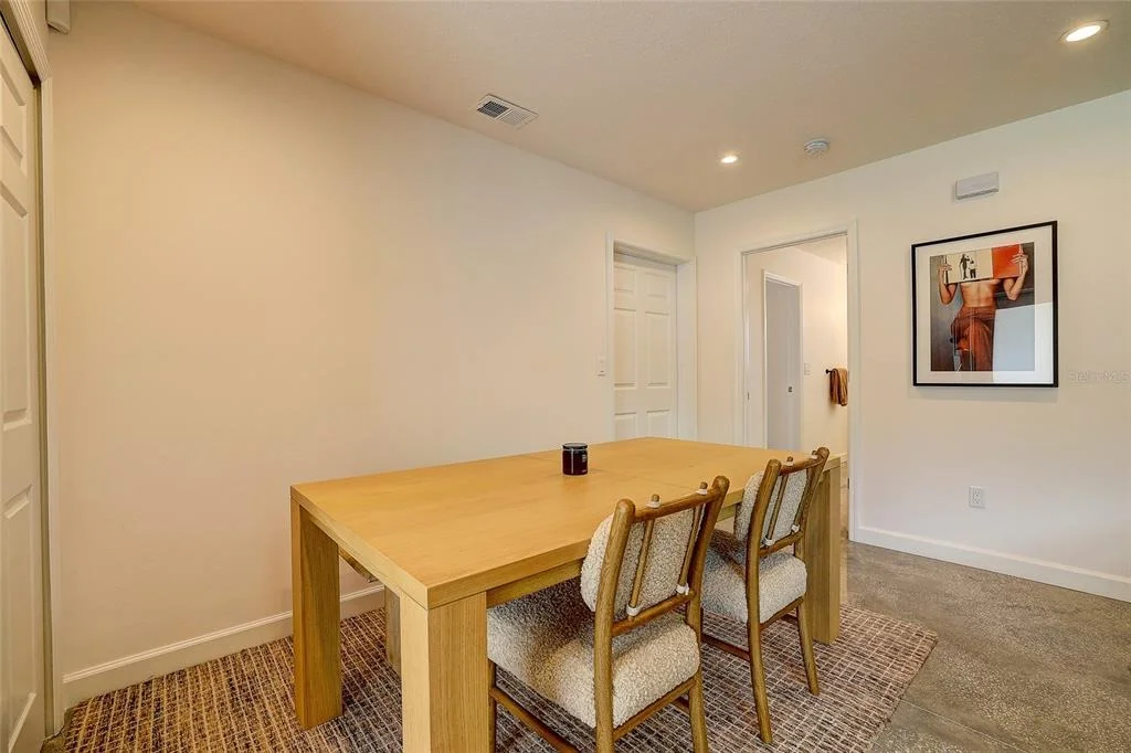 Photo of 2121 PALM TERRACE