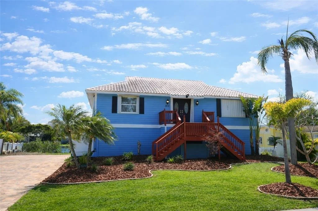 Photo of 303 LAGOON DRIVE