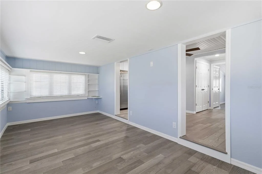 Photo of 607 MANATEE AVENUE