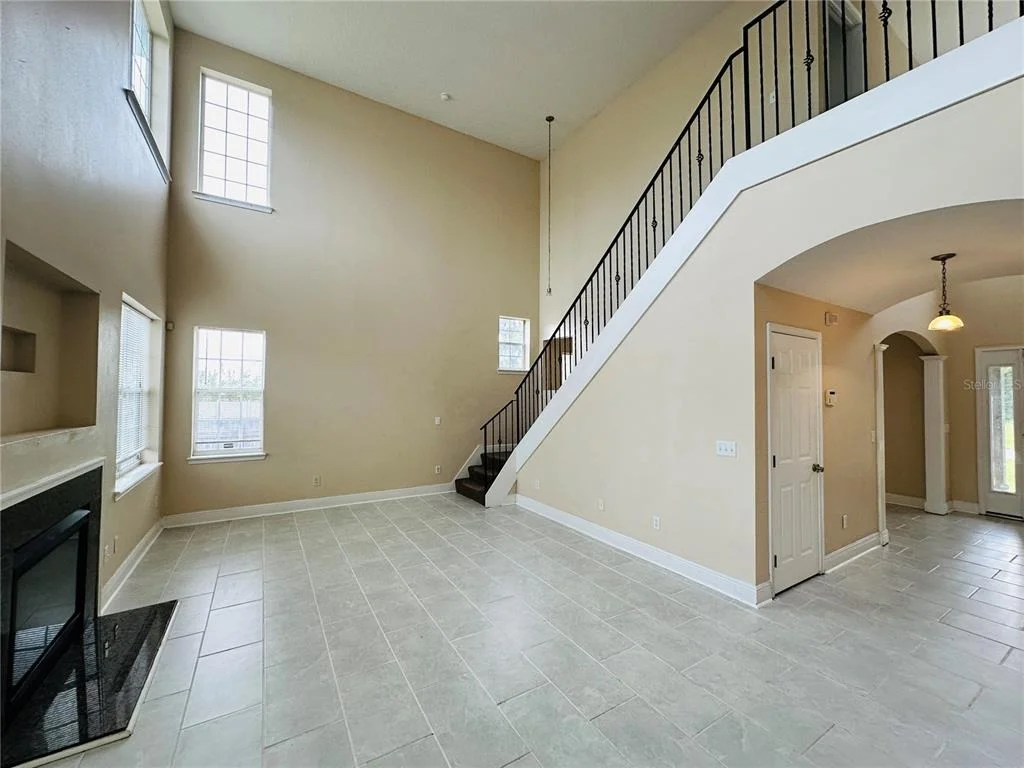 Photo of 438 PALM DRIVE
