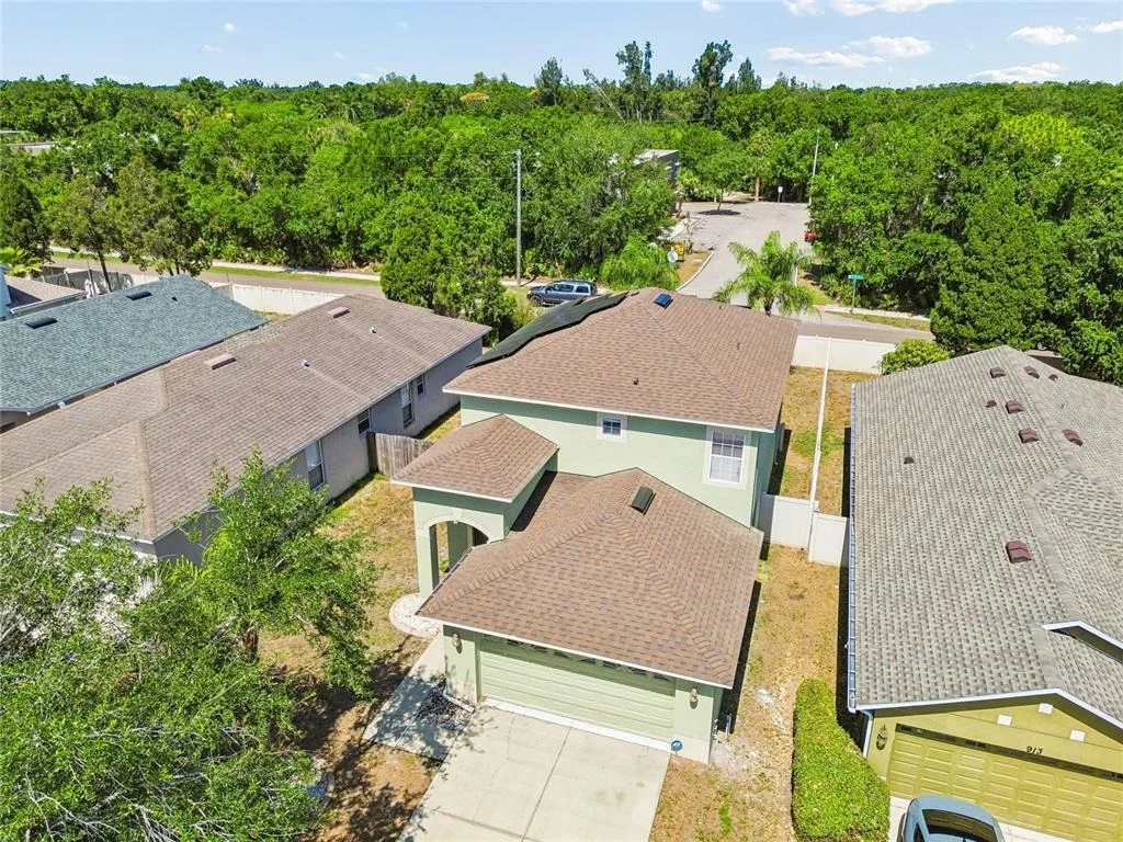 Photo of 915 WINDTON OAK DRIVE