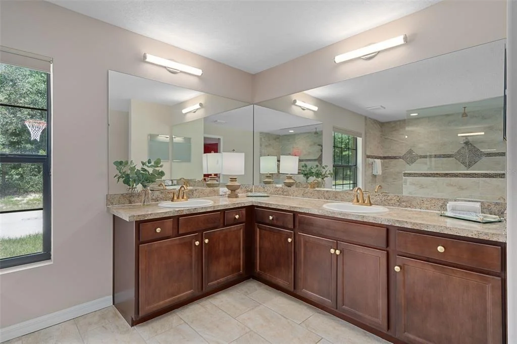 Photo of 222 SUNCOAST BOULEVARD