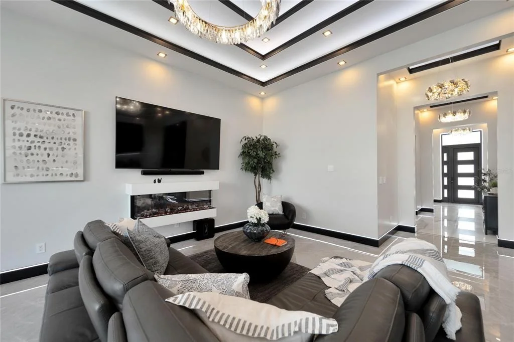Photo of 6542 SIMONE SHORES CIRCLE