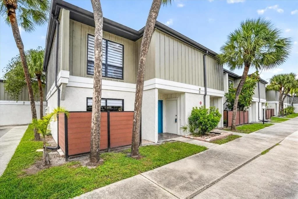 Photo of Unit 310 at 4001 BENEVA ROAD