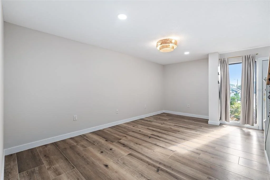 Photo of Unit UT87 at 5500 OCEAN SHORE BOULEVARD