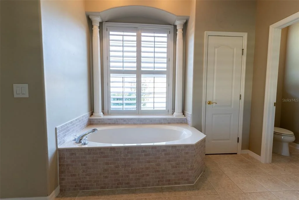 Photo of 4818 SE 11TH PLACE