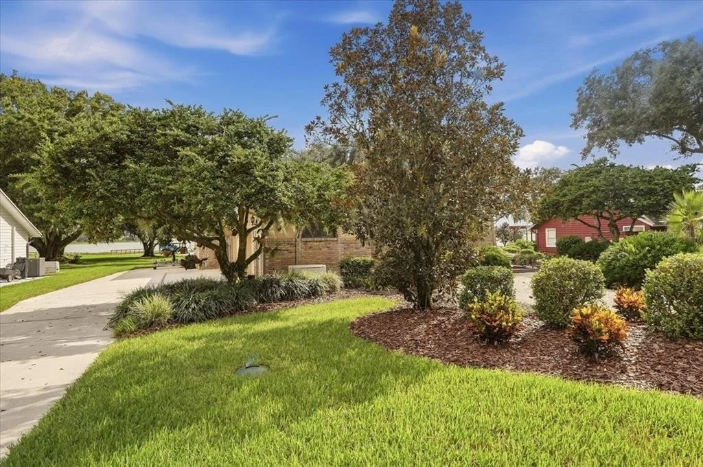 Photo of 557 SUTTON ROAD