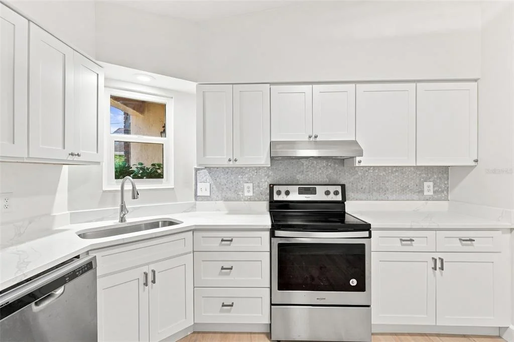 Photo of 723 OAK MANOR CIRCLE