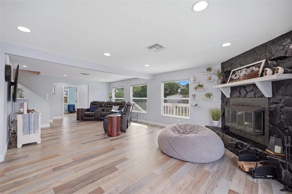 Photo of 14523 BARLOW LANE