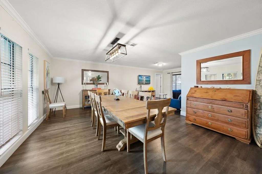 Photo of 521 MERAVAN DRIVE